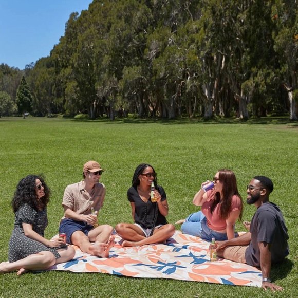 waterproof Terracotta Tropics picnic blanket/sz X-L-NWT-100% recycled materials - Picture 6 of 16